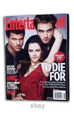 Robert Pattinson, Kristen Stewart & Taylor Lautner signed magazine CERT A0001