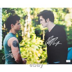 Robert Pattinson / Taylor Lautner Signed Dual Photo #1 with BAS (11x14)