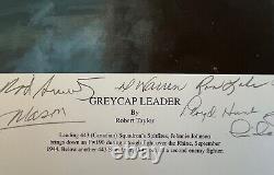 Cheffe de l'escadron Greycap Robert Taylor LE Print signé par plus de 20 pilotes de chasse canadiens