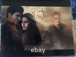 Kristen Stewart, Robert Pattinson et Taylor Lautner Twilight signé 8x10 ASA