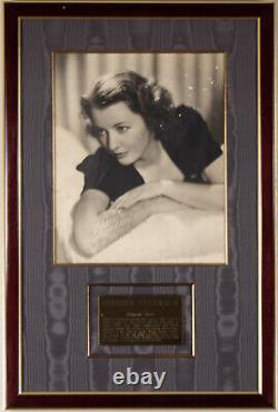 Photographie dédicacée et signée de Barbara Stanwyck