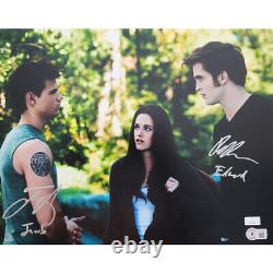 Robert Pattinson Taylor Lautner Photo en Trio Signée avec Personnages & BAS (11x14)